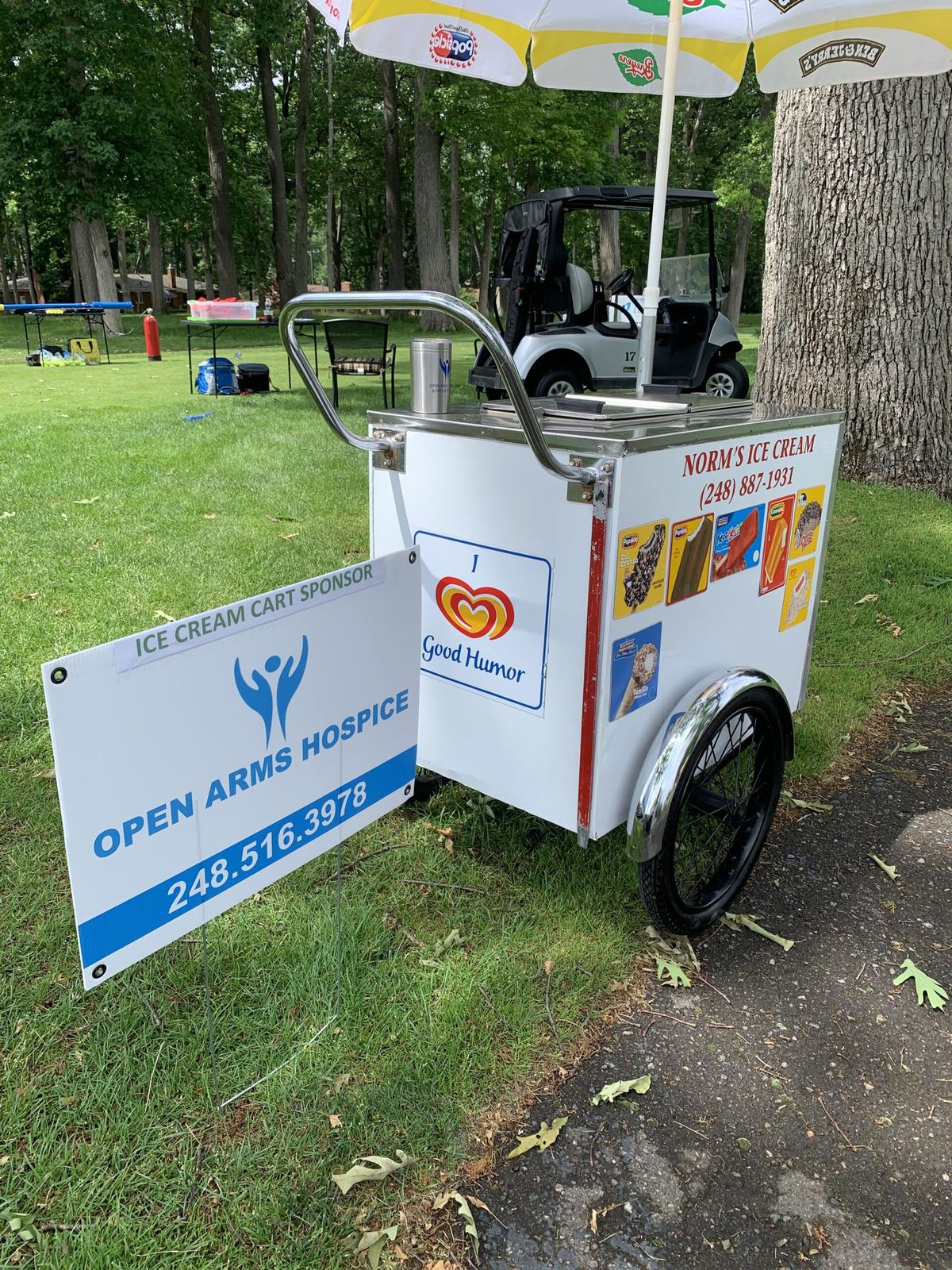 Open Arms Hospice at a charity golf outing